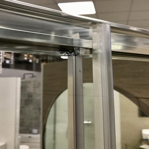 Душевой уголок AVS Раунд 120x90 профиль хром, стекло прозрачное