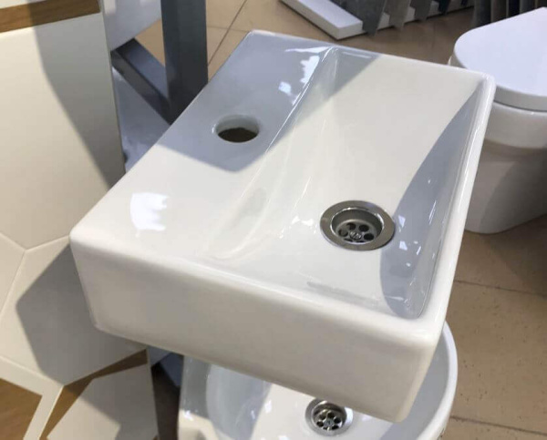 Раковина AVS Глория 36х25 белая