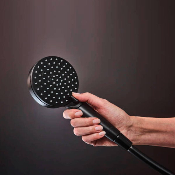 Душевая стойка Hansgrohe Vernis Shape 26286670 черный матовый